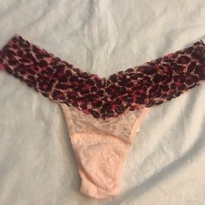 Victoria’s Secret the Lacie thong in pink leopard